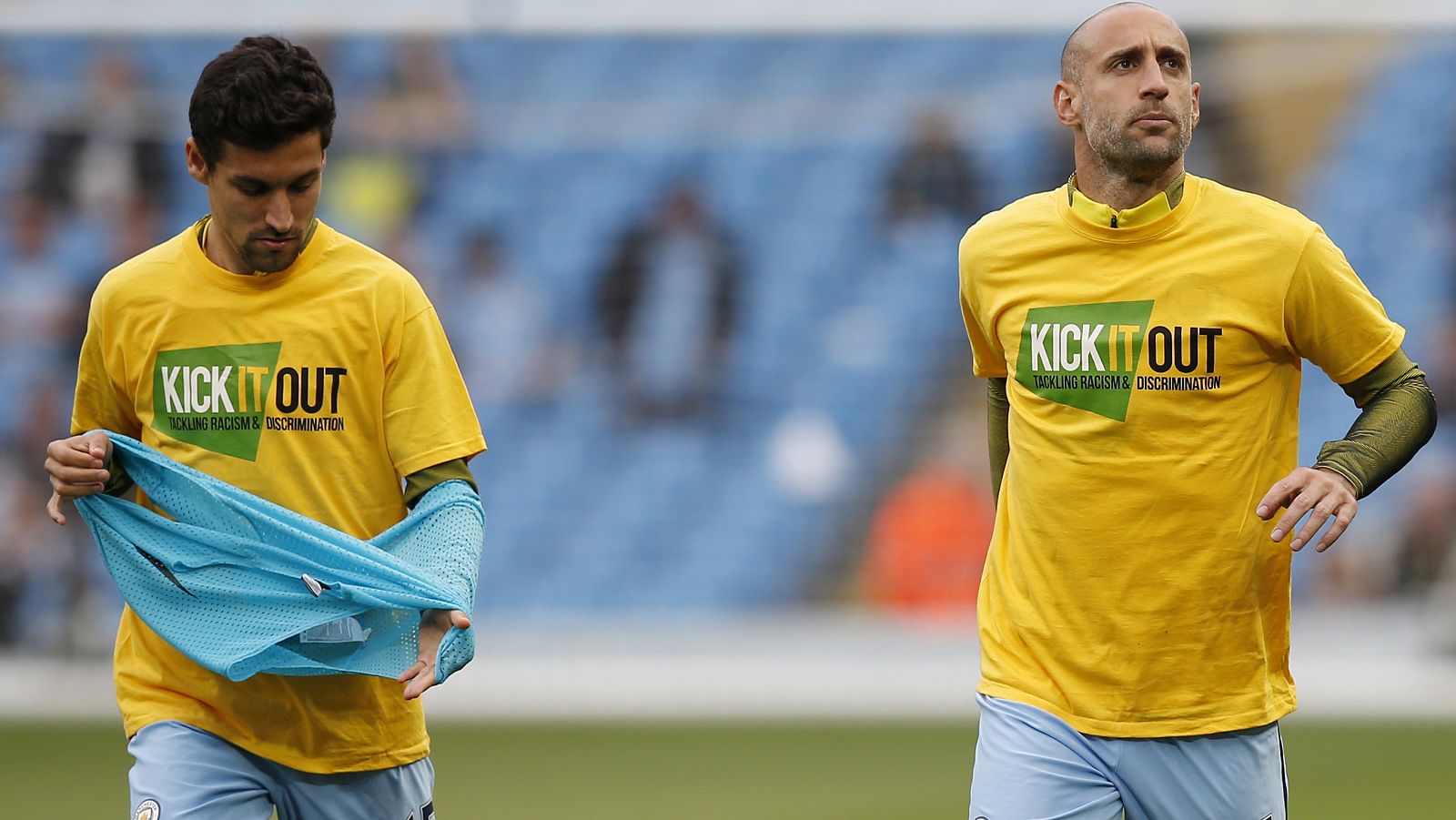 Jesus Navas y Pablo Zabaleta, en un calentamiento del Manchester City
