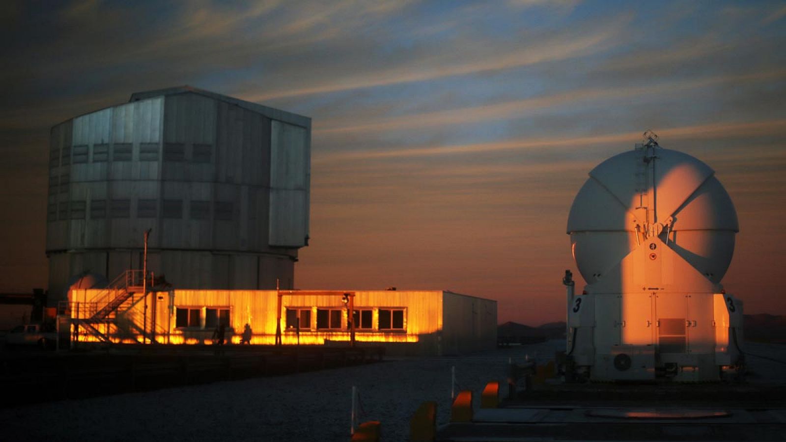 Vista de uno de los cuatro telescopios del Observatorio Astrónomico Paranal, donde se ubicará el ELT.
