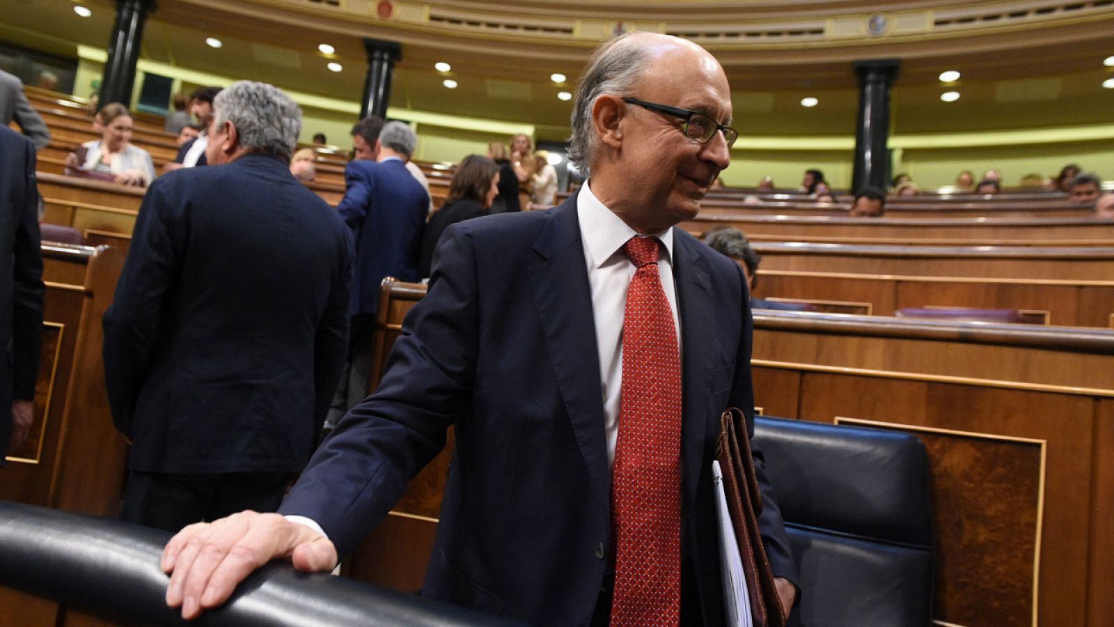 El ministro de Hacienda, Cristóbal Montoro, en el Congreso de los Diputados