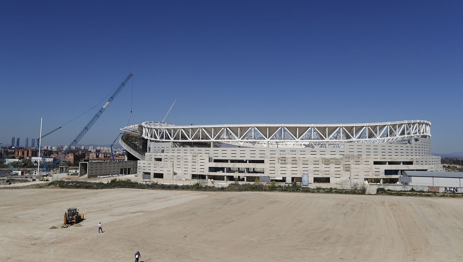 Vista general del exterior del nuevo estadio del Atlético de Madrid, el Wanda Metropolitano.