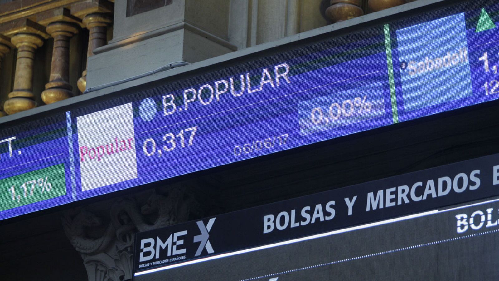 Imagen de la cotización suspendida del Santander en la Bolsa de Madrid este miércoles