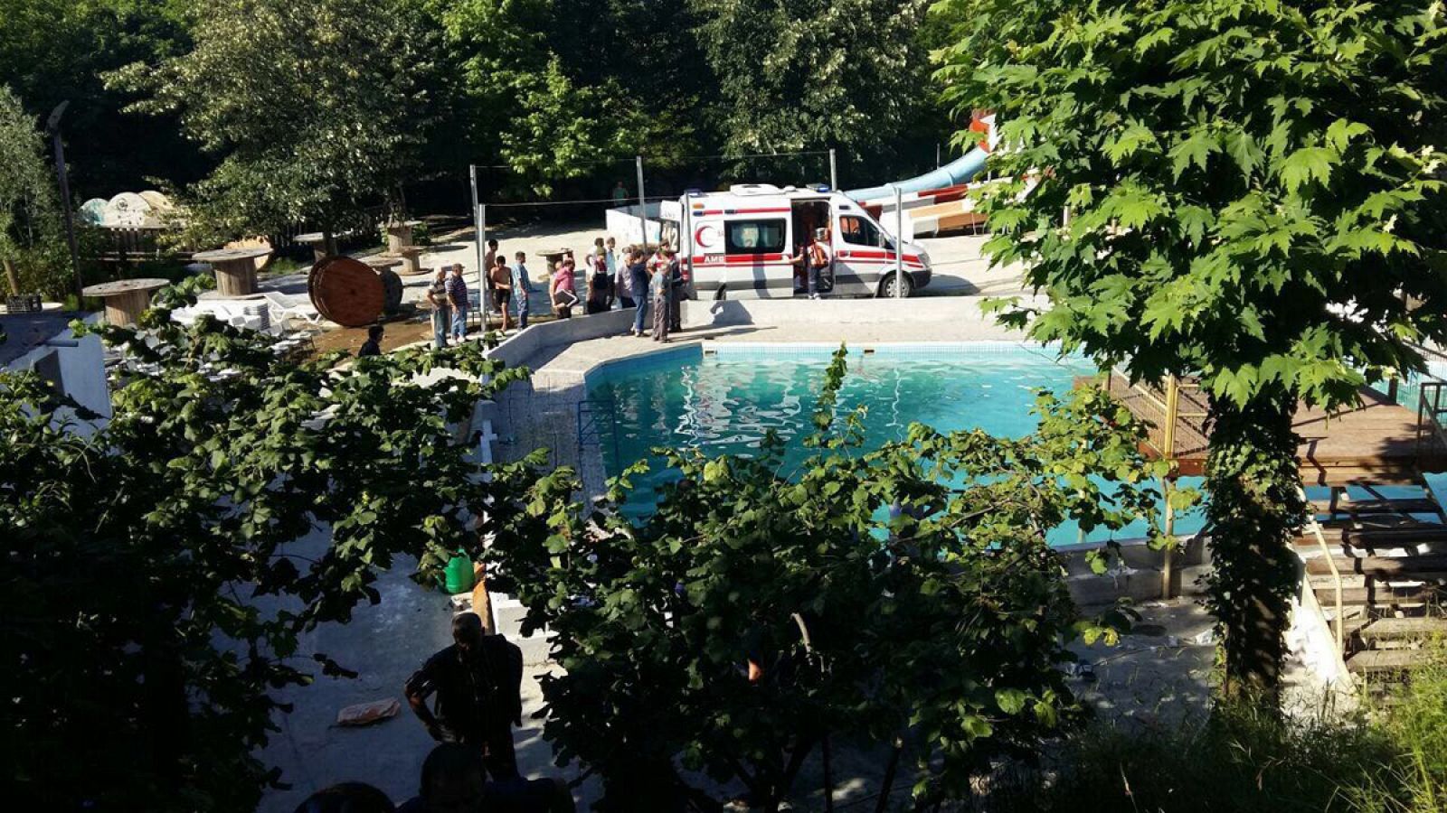 Pool electrocution accident in Sakarya, Turkey