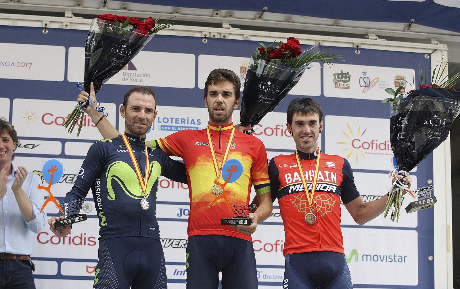Herrada, flanqueado por Valverde e Izaguirre en el podio del Campeonato de España