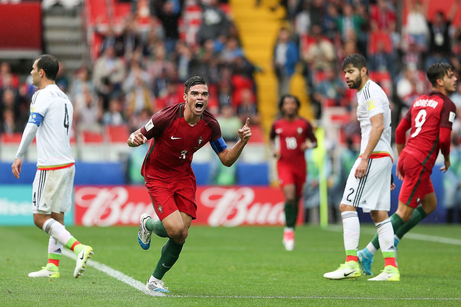 Pepe celebra su gol, que ha supuesto el empate y forzar la prórroga ante México.