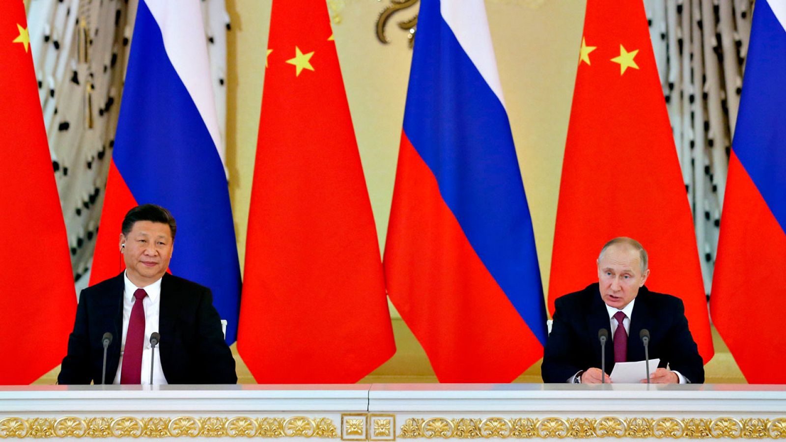 Xi Jingping y Vladímir Putin, tras la reunión que han mantenido en Moscú