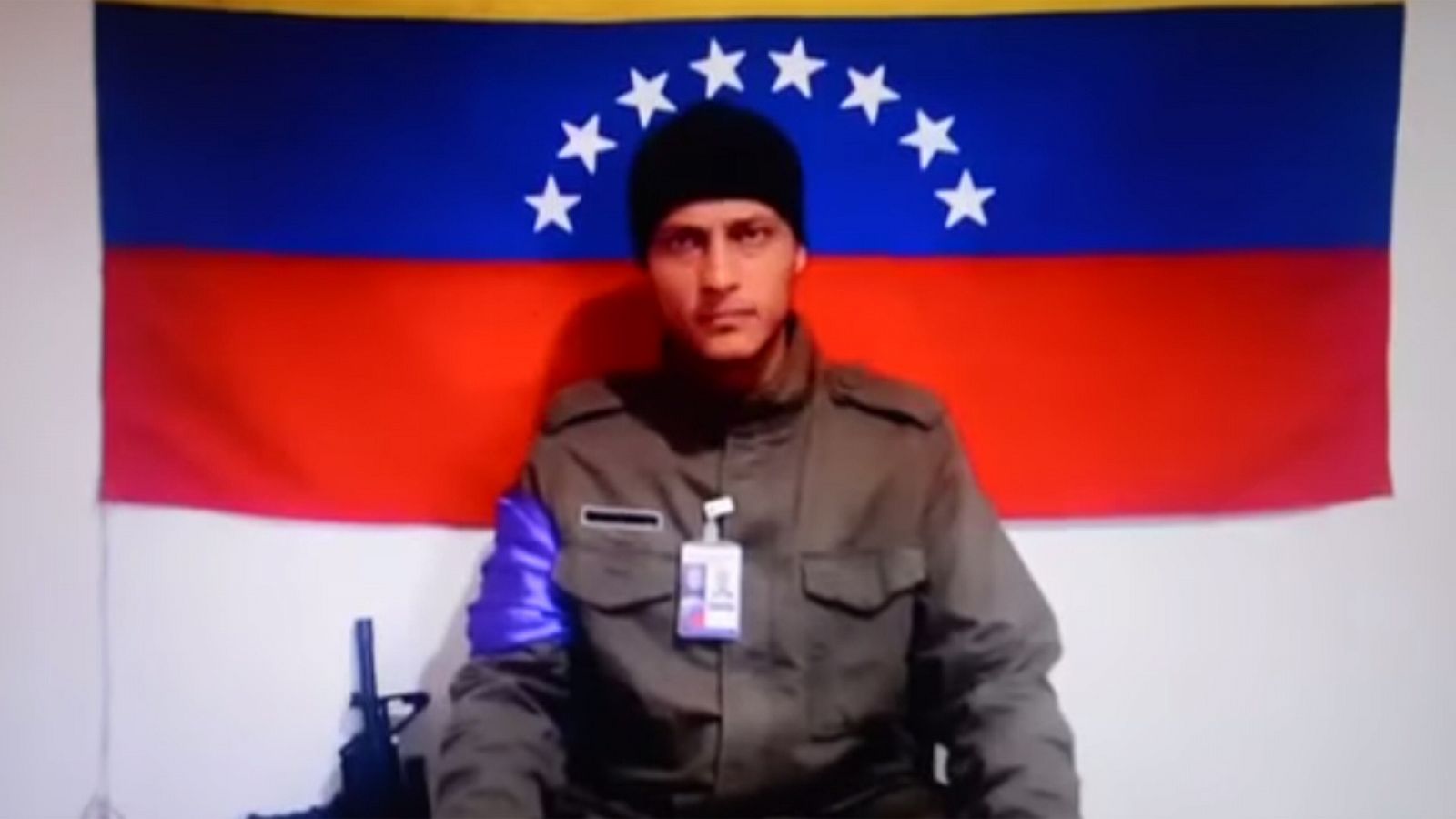 El inspector de policía venezolano, Óscar Perez, en busca y captura, lanza un segundo comunicado en vídeo