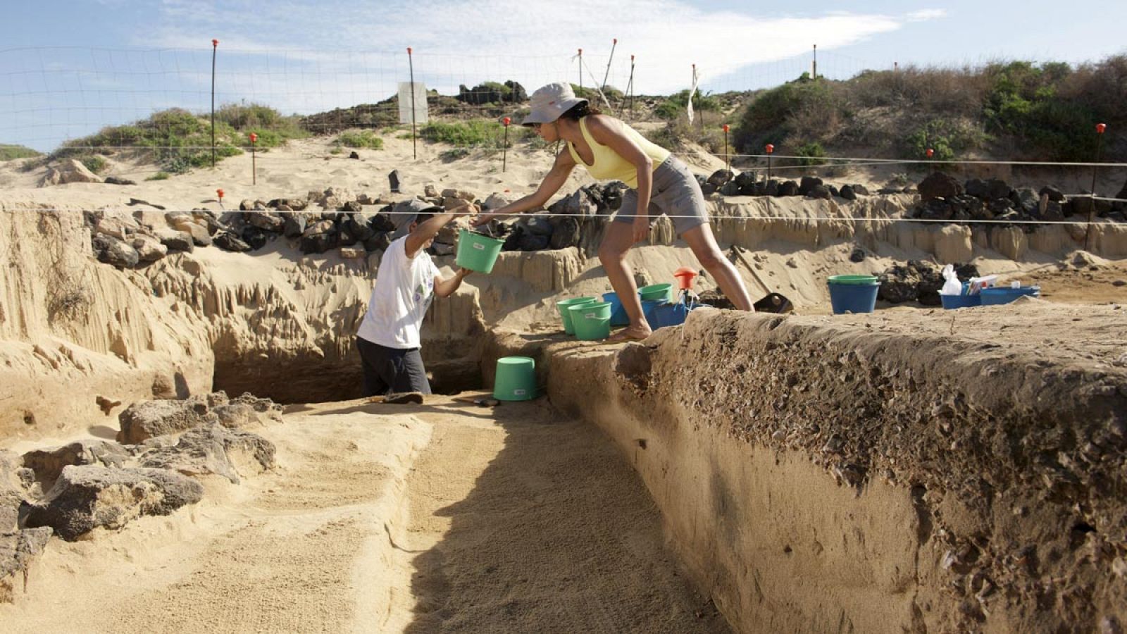 Fotografía de archivo del yacimiento arqueológico de Isla de Lobos, ubicado en la playa de La Calera.