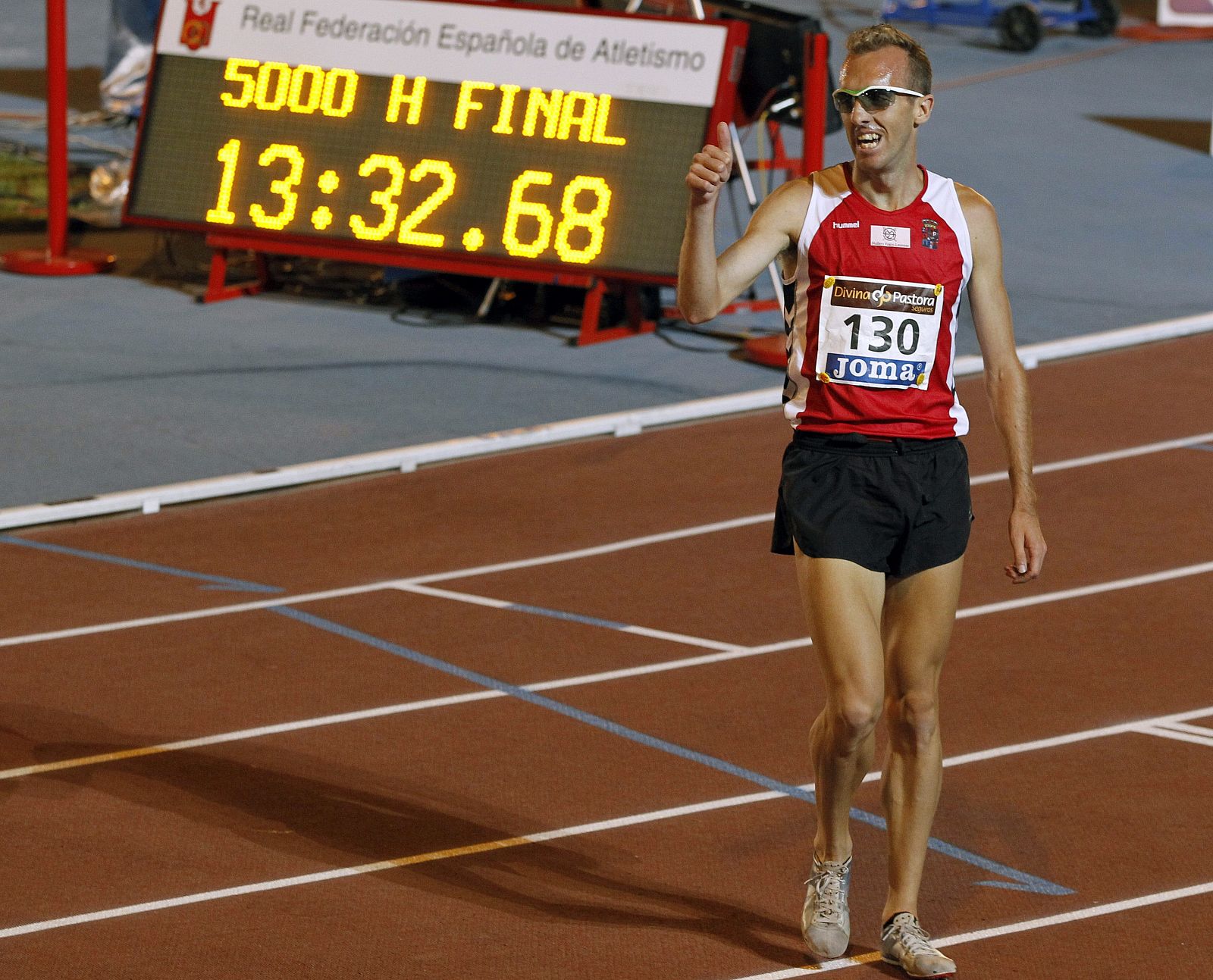 Sánchez, tras proclamarse campeón de España en 2013 justo antes de su sanción por dopaje