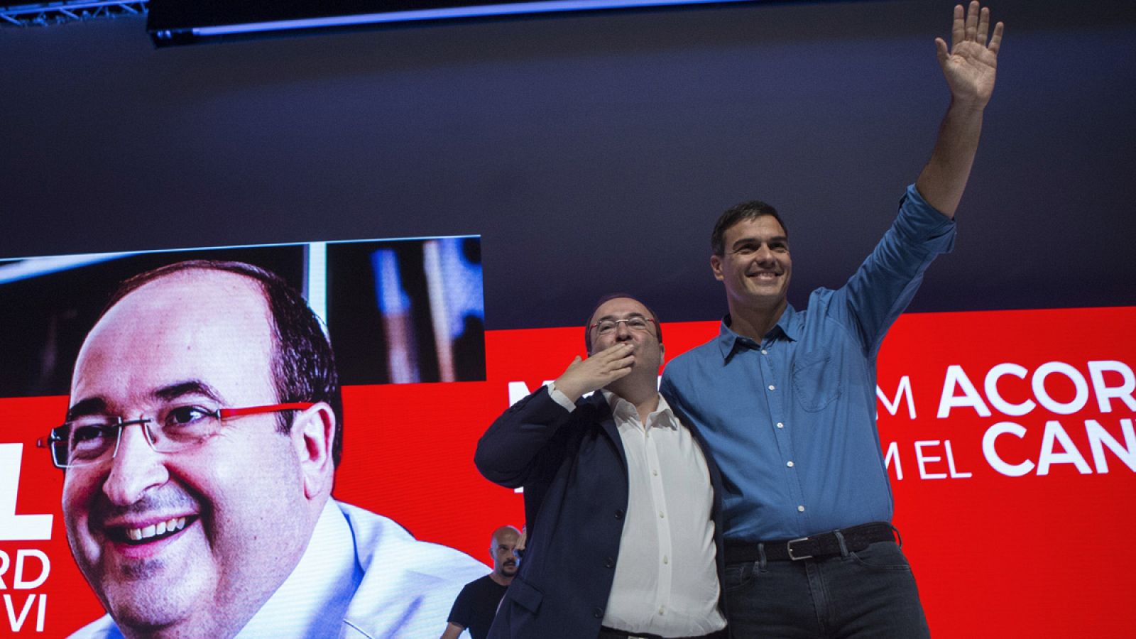 El líder del PSC, Miquel Iceta, con el secretario general del PSOE, Pedro Sánchez