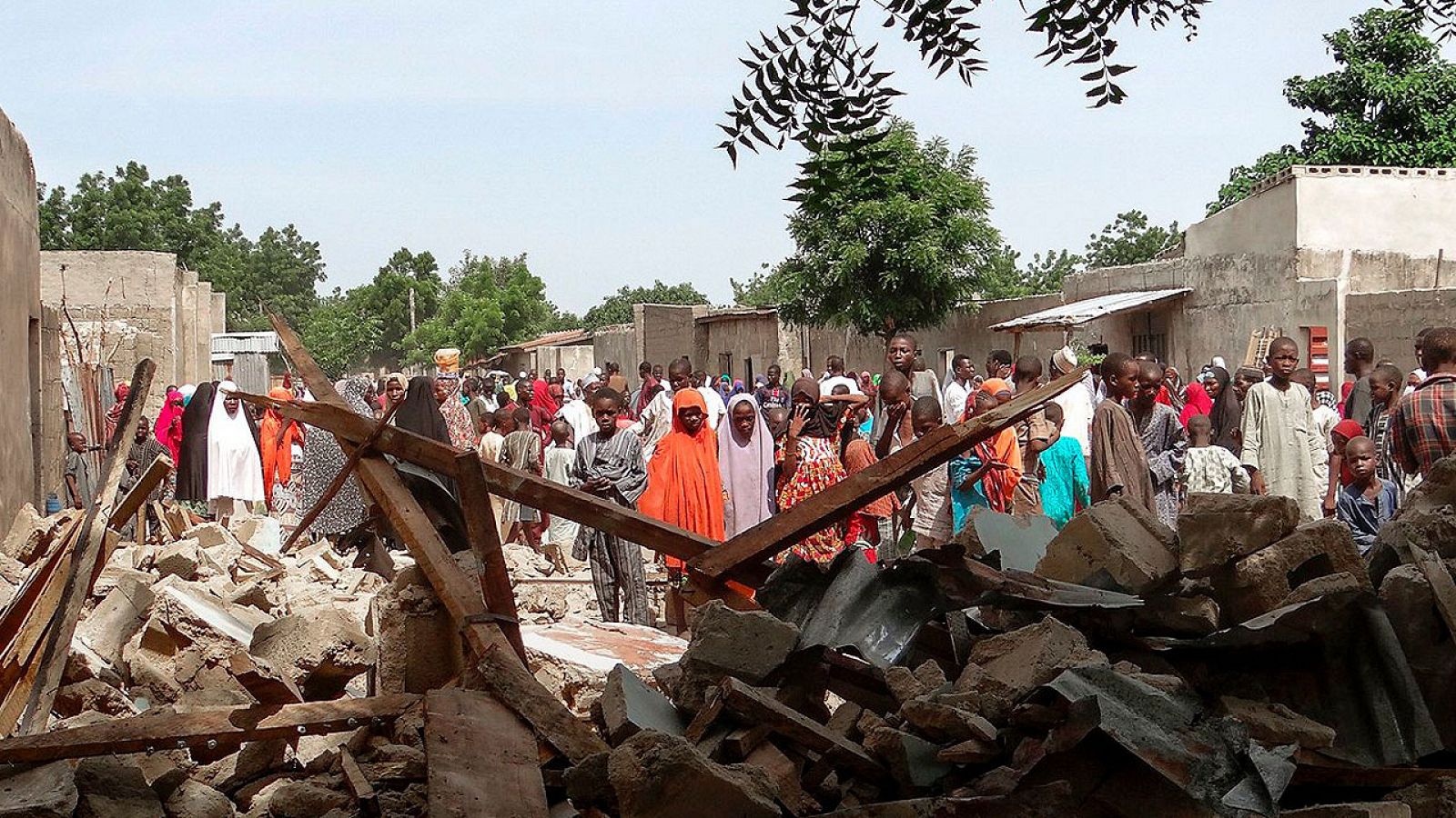 Lugar del atentado suicida en una mezquita en Maiduguri, noreste de Nigeria