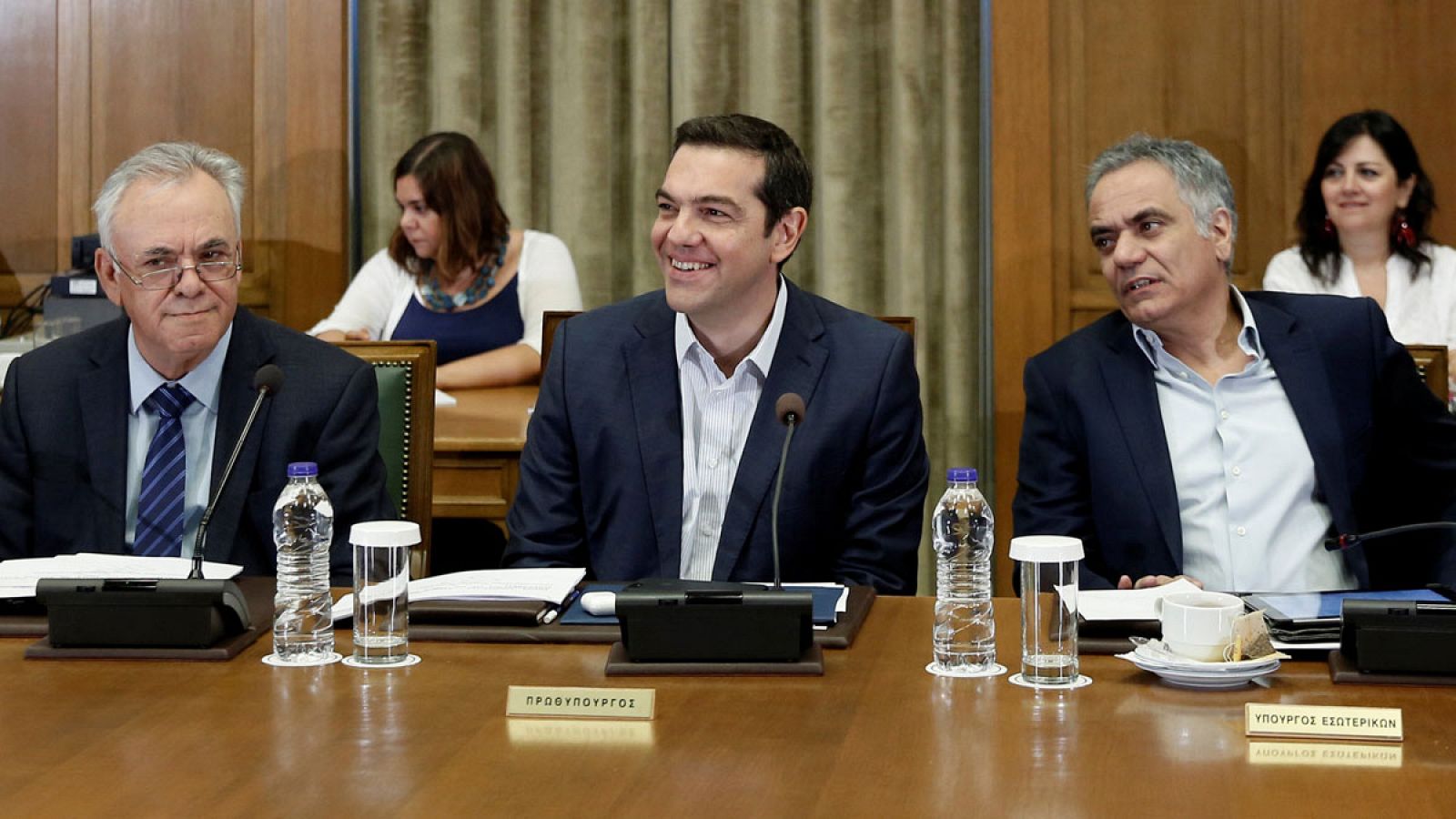 El primer ministro griego, Alexis Tsipras, en una reunión de su gabinete