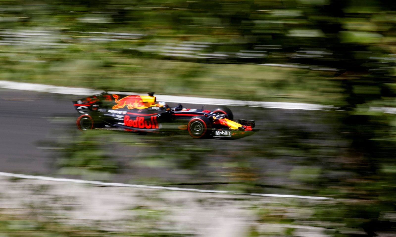 Ricciardo, durante los entrenamientos en Hungría