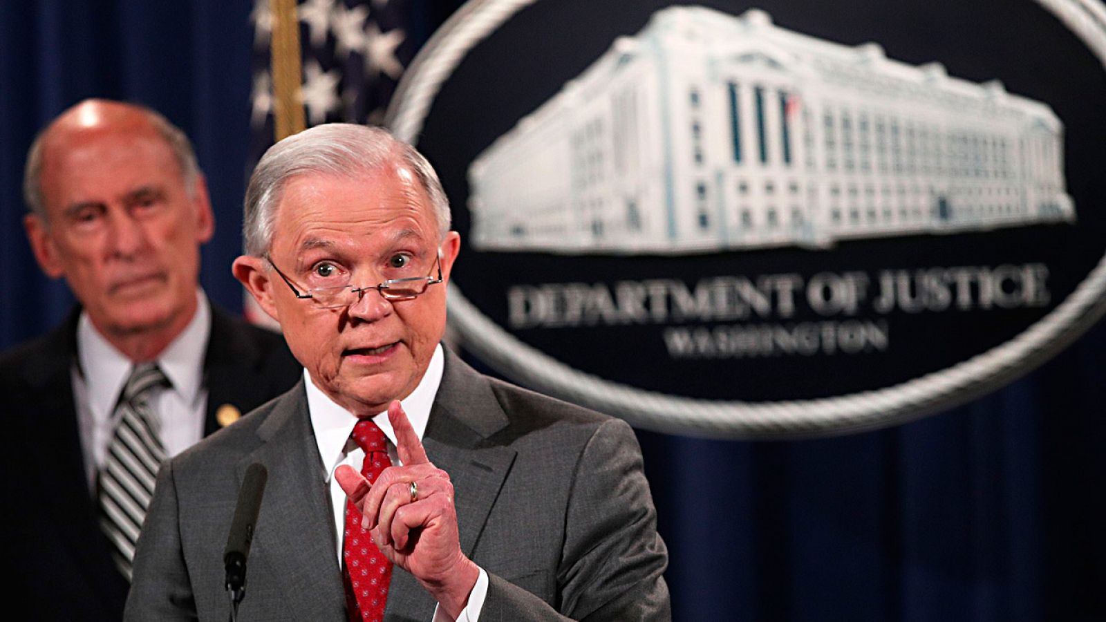 El fiscal general de Estados Unidos, Jeff Sessions, durante su rueda de prensa