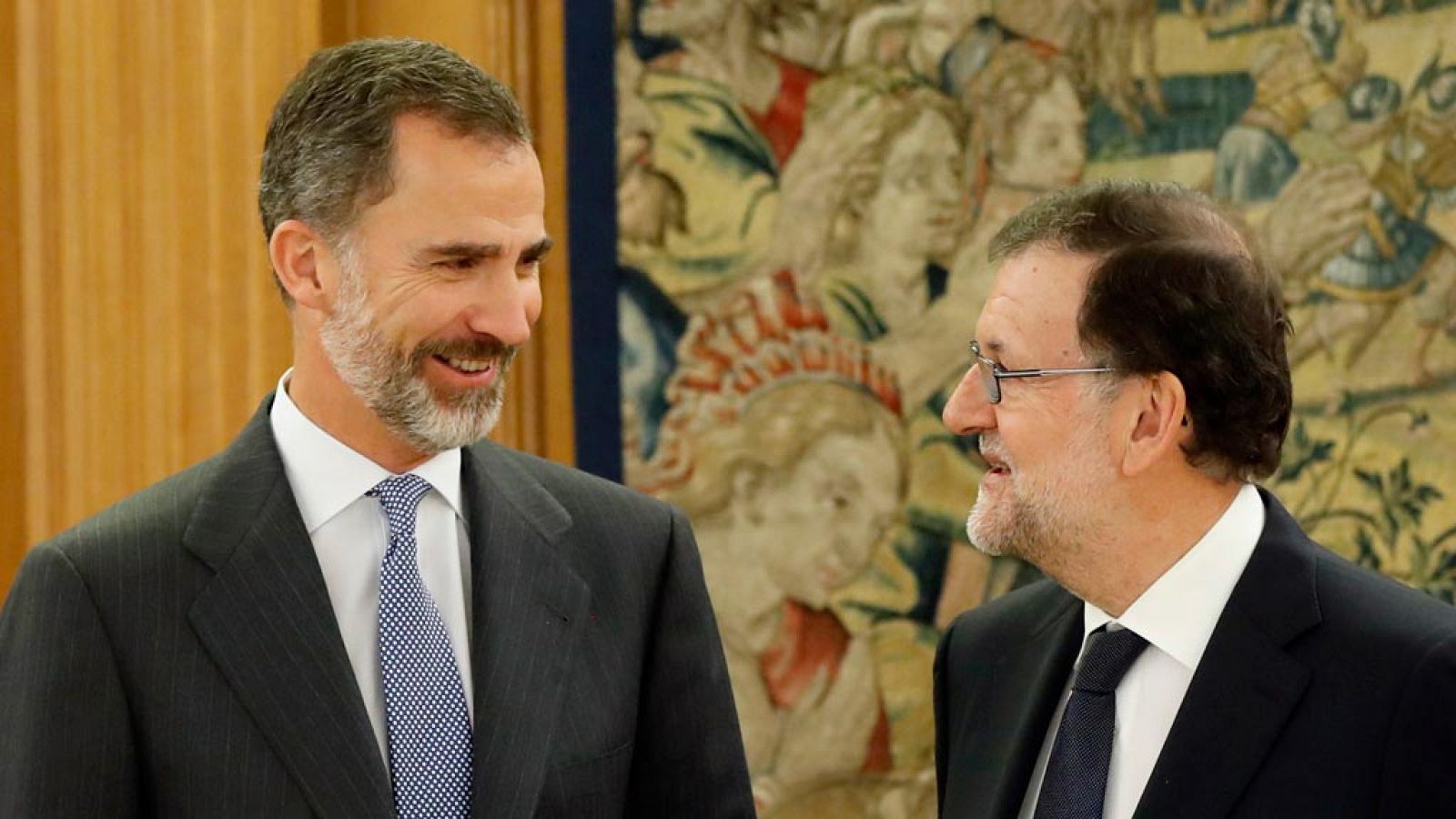 Imagen de archivo del rey Felipe VI y del presidente del Gobierno, Mariano Rajoy