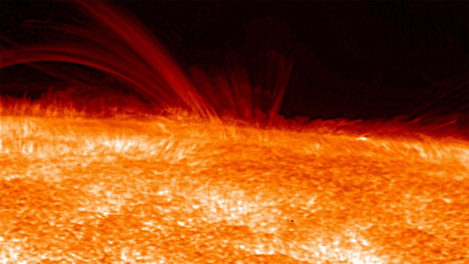 Las ondas de gravedad encontradas sugieren que el núcleo del Sol gira una vuelta por semana.