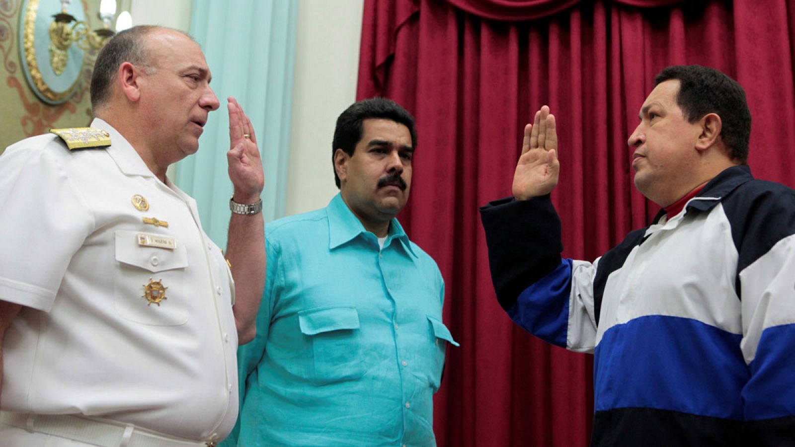 Imagen de archivo de Diego Alfredo Molero (i) junto a Nicolás Maduro (c) y Hugo Chávez (d).