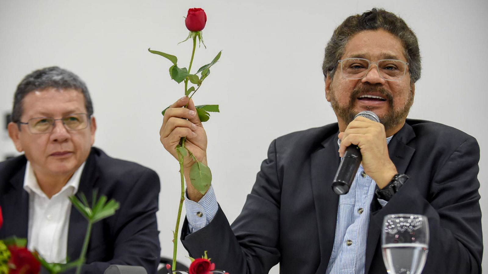 El número dos de las FARC, Luciano Marín, alias "Iván Márquez", durante el Congreso en el que se ha decidido la forma y objetivo que tendrá su nuevo partido.