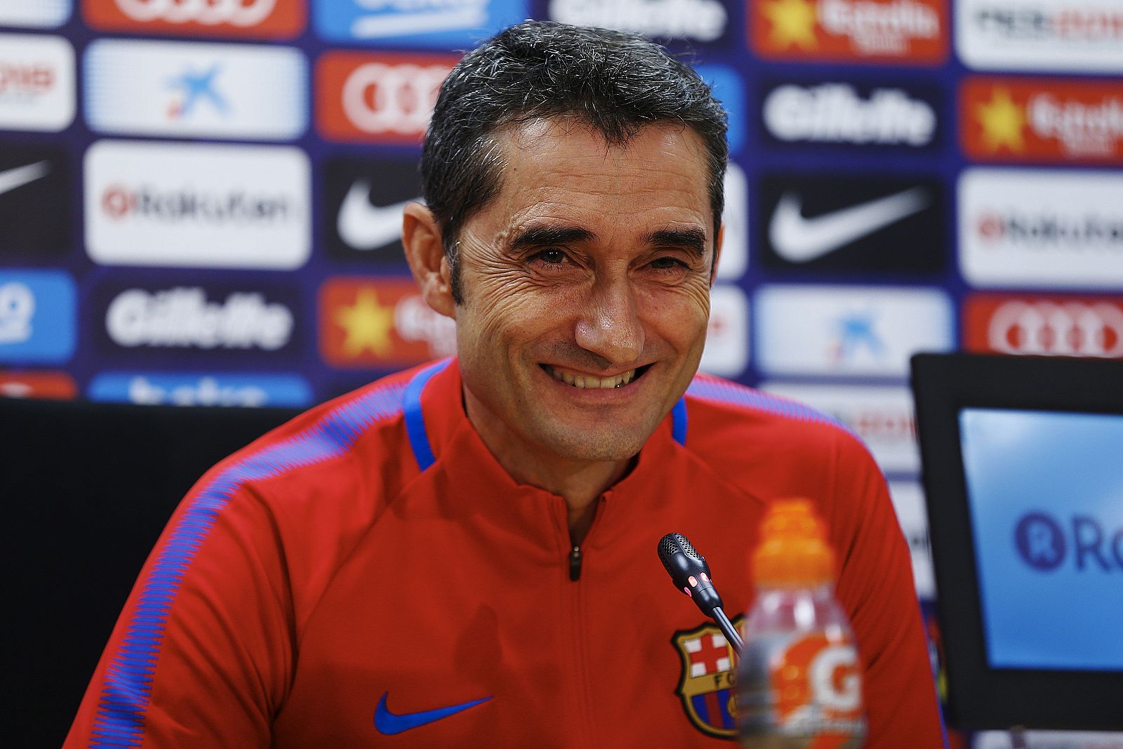 El entrenador del FC Barcelona, Ernesto Valverde, durante la rueda de prensa.