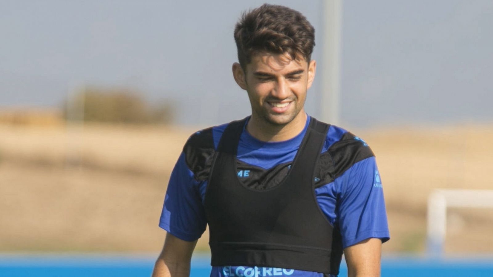 Enzo Zidane, en un entrenamiento con el Alavés.