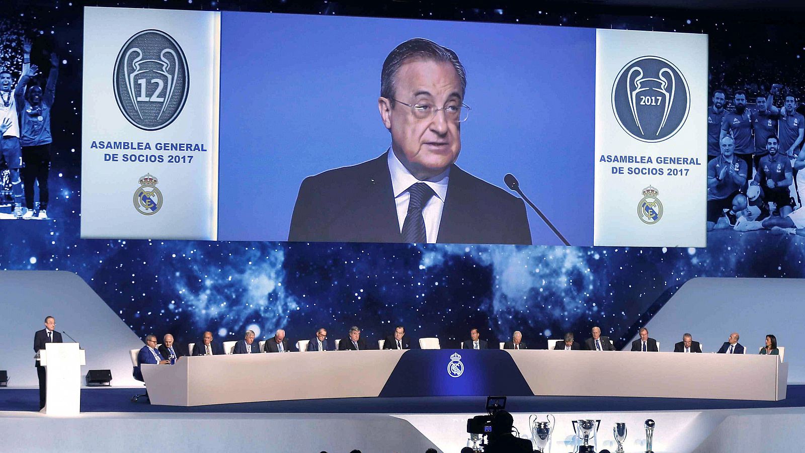 Imagen de archivo del presidente del Real Madrid, Florentino Pérez, durante una intervención en una asamblea.