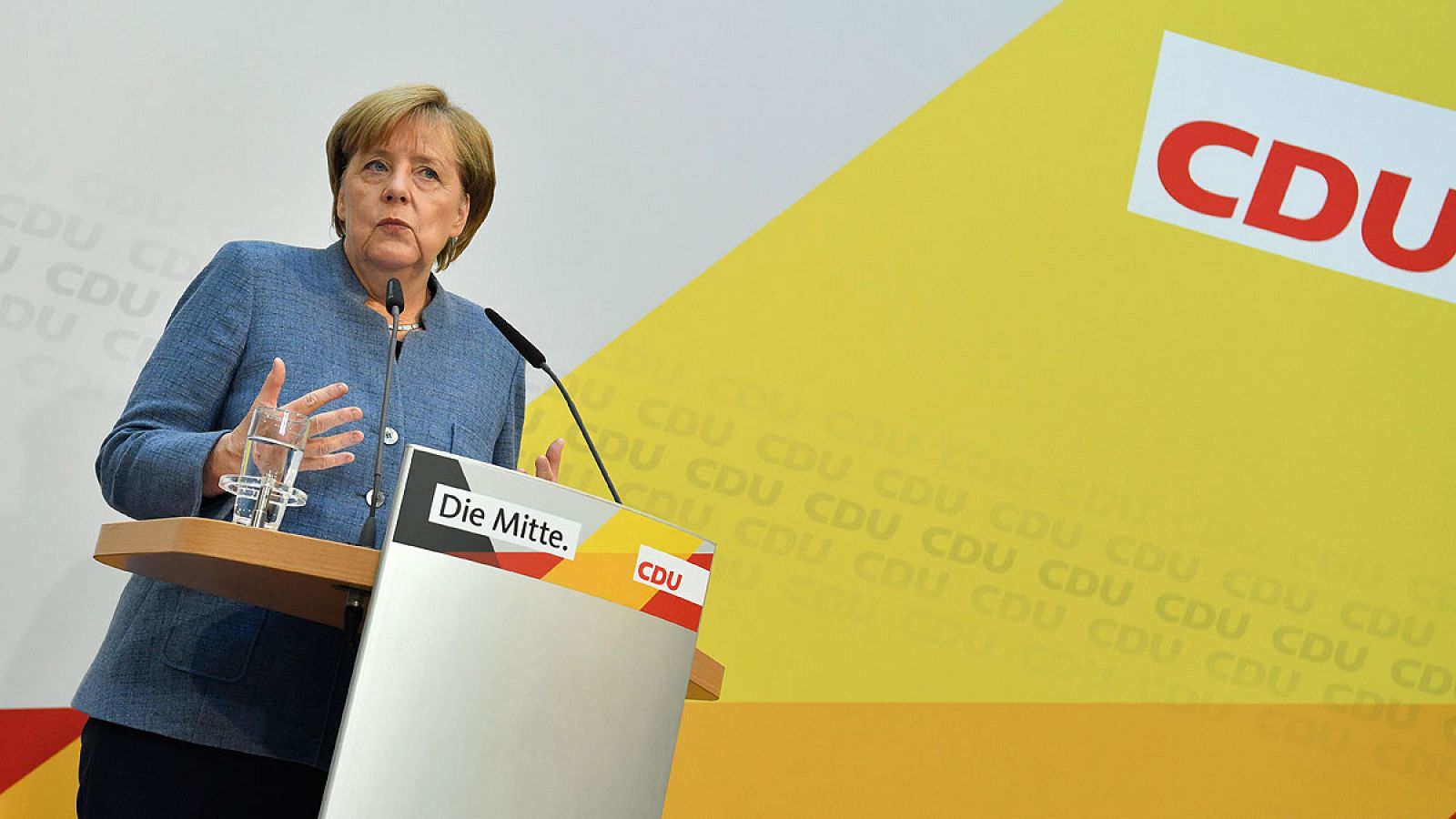 Merkel iniciará el 18 de octubre las conversaciones para formar gobierno