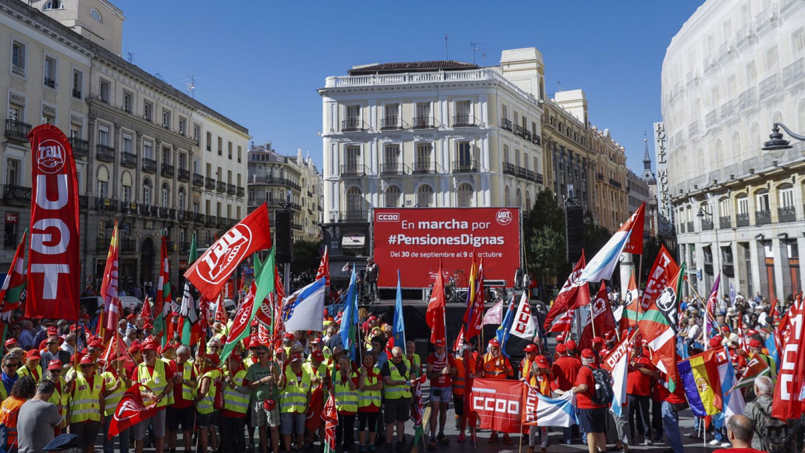 Miles de jubilados reclaman unas pensiones dignas