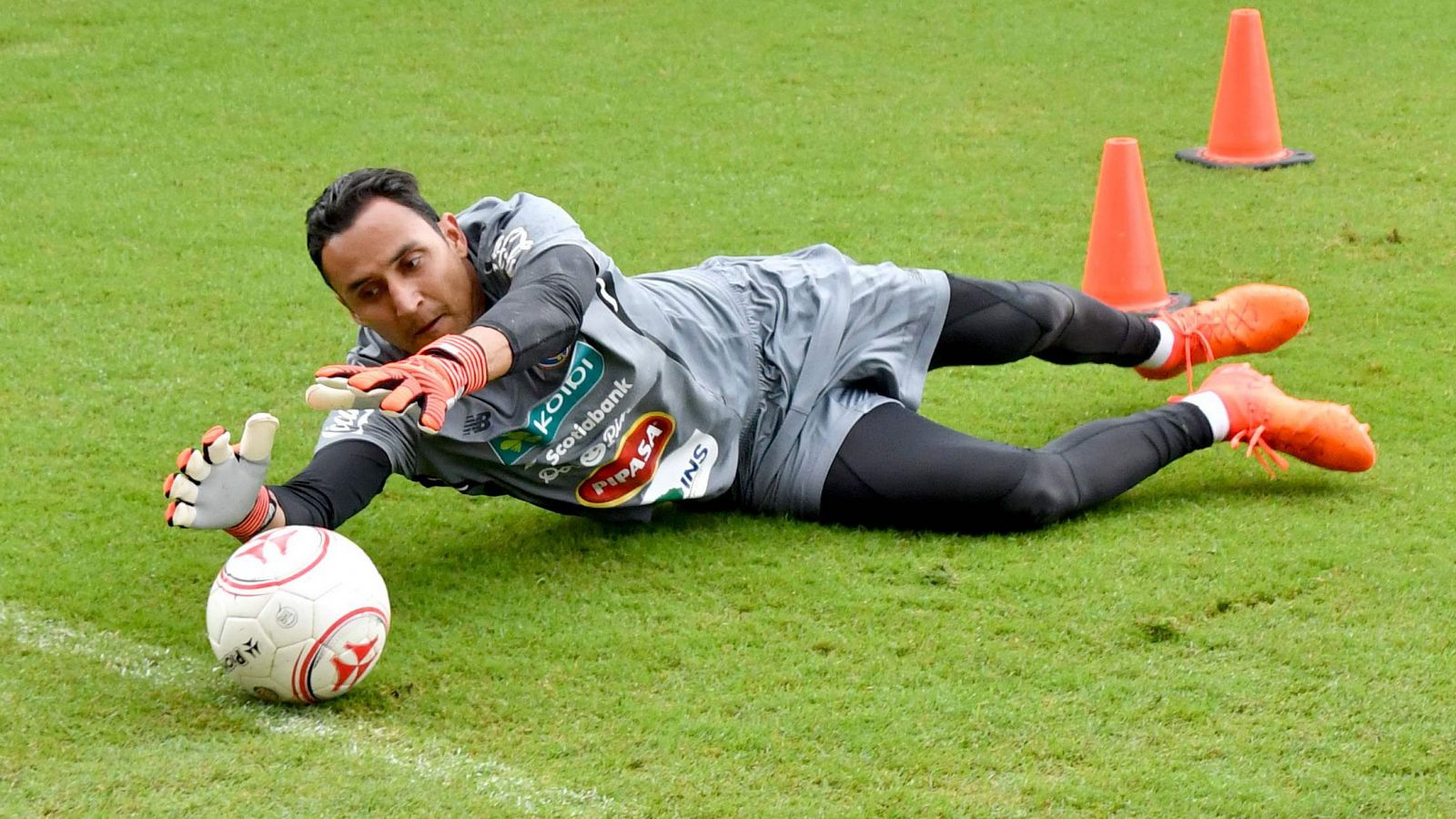 Keylor se lesiona con Costa Rica