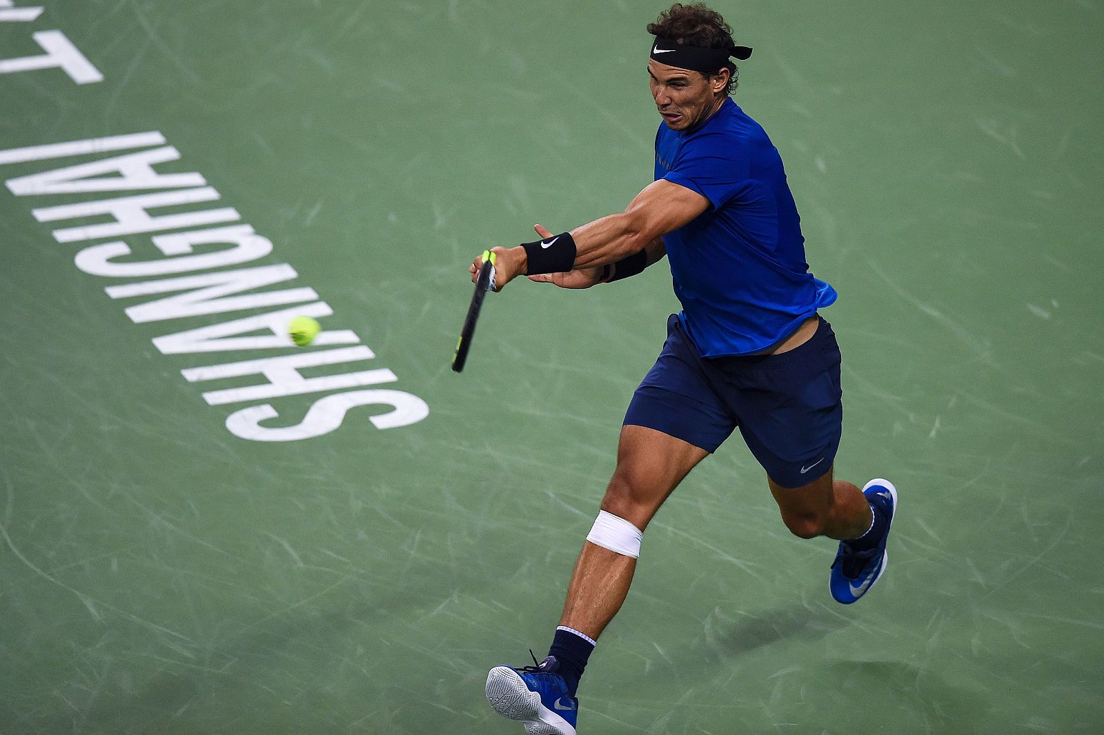 Nadal durante la final de Shanghái ante Federer.