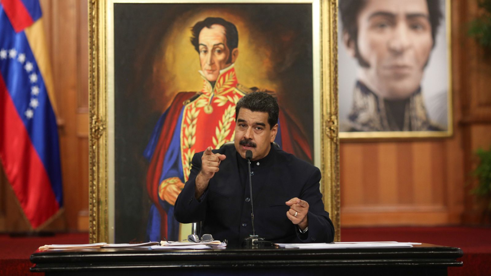 Nicolás Maduro en una rueda de prensa ante medios internacionales en el Palacio Presidencial de Miraflores