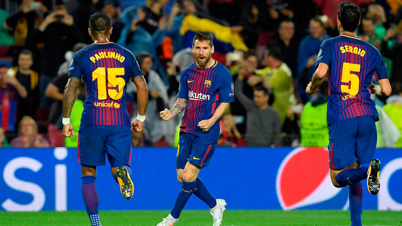 Messi celebra su gol 100 en Champions