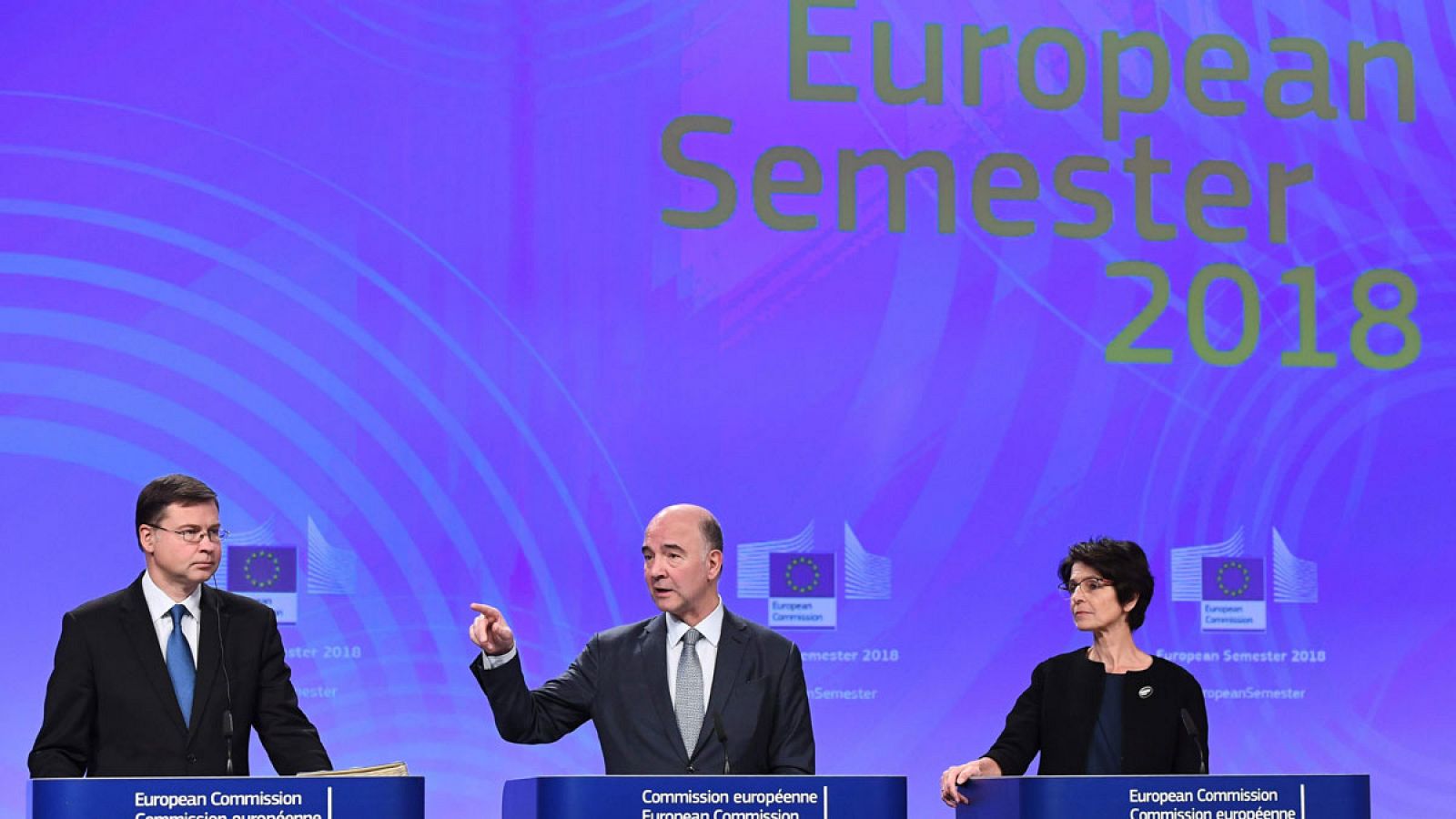 Rueda de prensa de la Comisión Europea sobre las guías económicas y presupuestarias para 2018