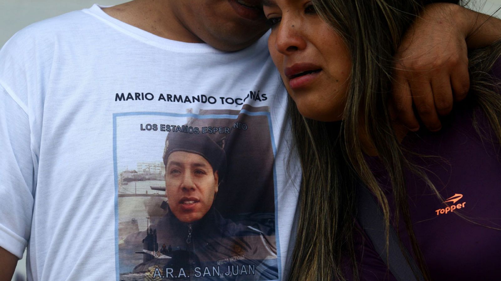 Familiares de los tripulantes del ARA San Juan tras una reunión con el ministro de Defensa, Óscar Aguad, el viernes 1 de diciembre de 2017, en la Base Naval Mar del Plata (Argentina).