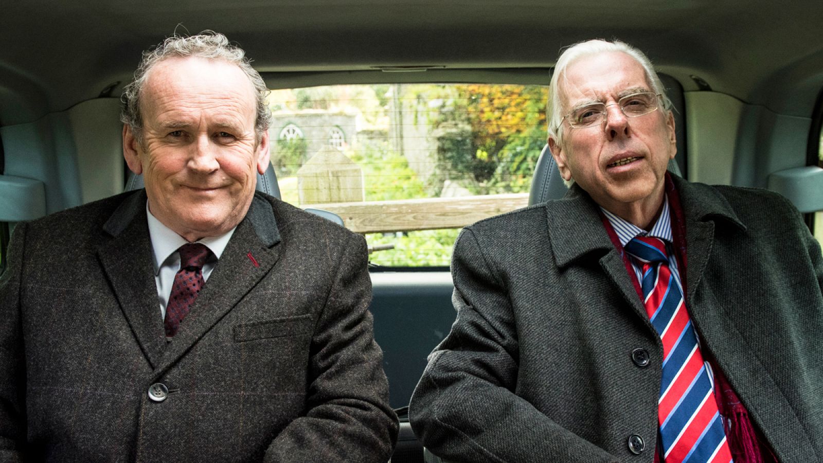 Colm Meaney y Timothy Spall en 'El viaje'.