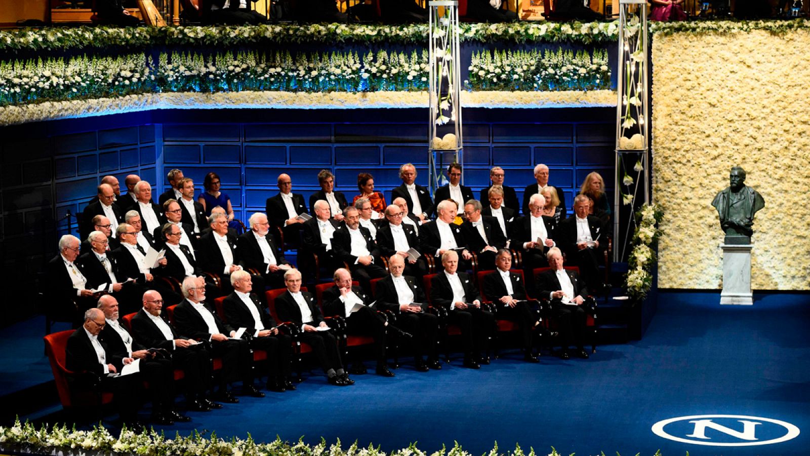 Los premios Nobel en la Sala de Conciertos de Estocolmo durante la ceremonia de entrega de los galardones