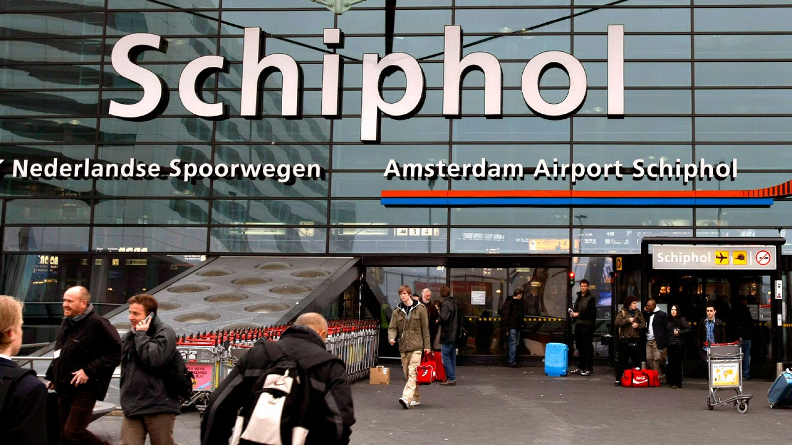Una de las entradas al aeropuerto de Schiphol-Amsterdam
