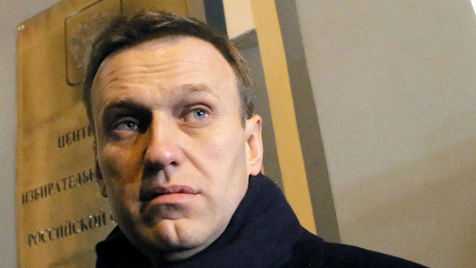 El lider opositor ruso Alexéi Navalni en la sede de la Comisión Electoral Central 