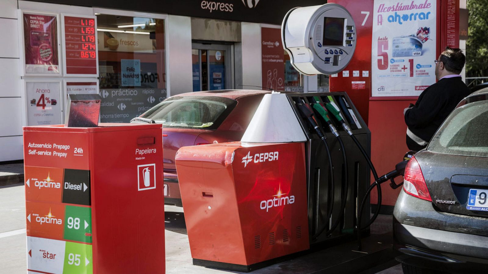 Una gasolinera de Cepsa en Madrid