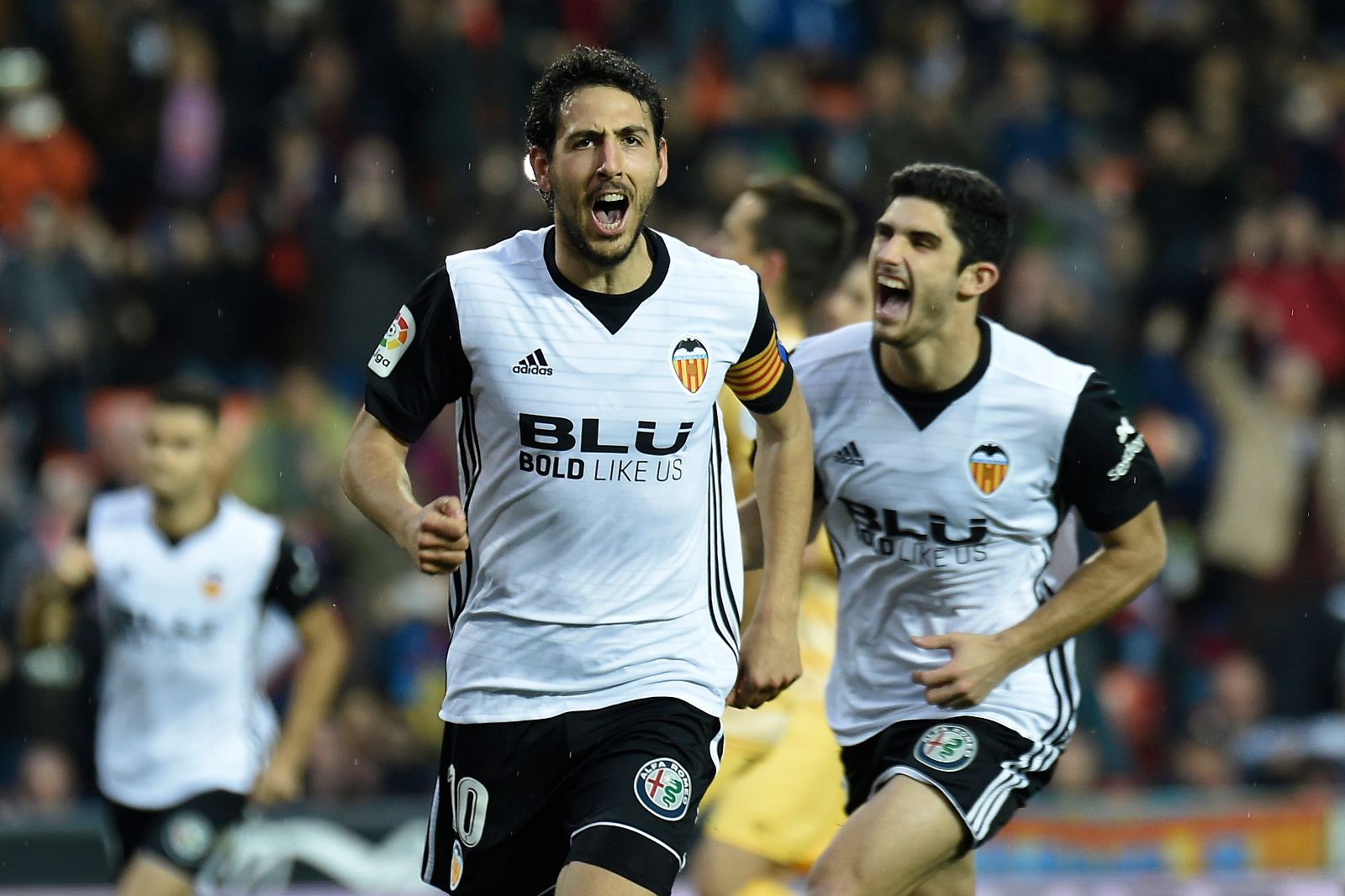 Dani Parejo celebra su gol ante el Girona.