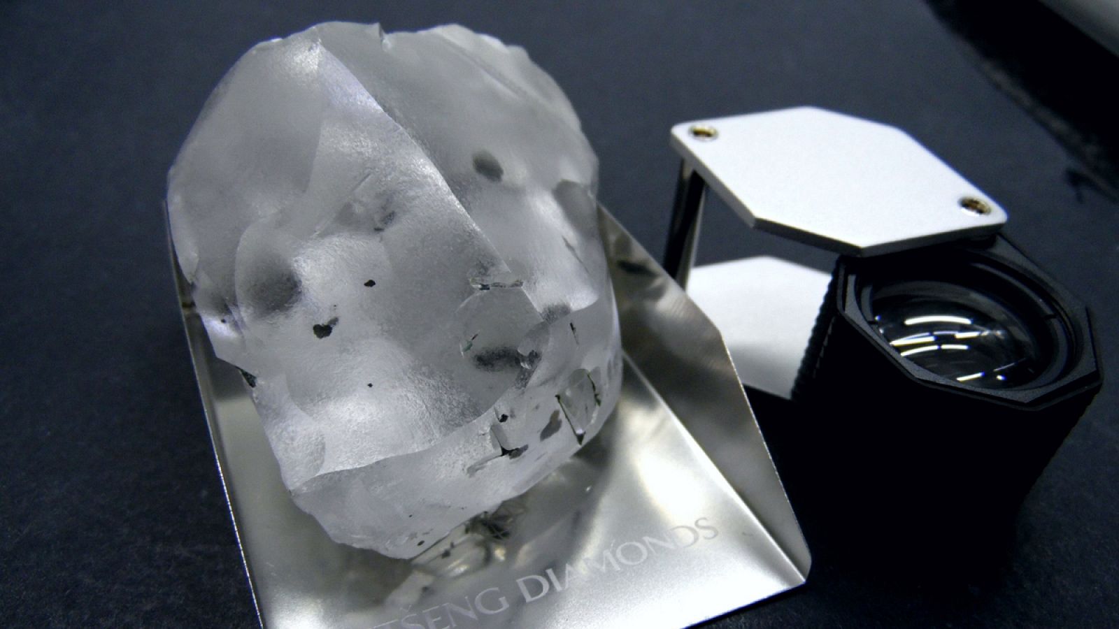 Vista del diamante encontrado por la empresa británica Gem Diamonds en una mina cercana a Maseru (Lesoto).