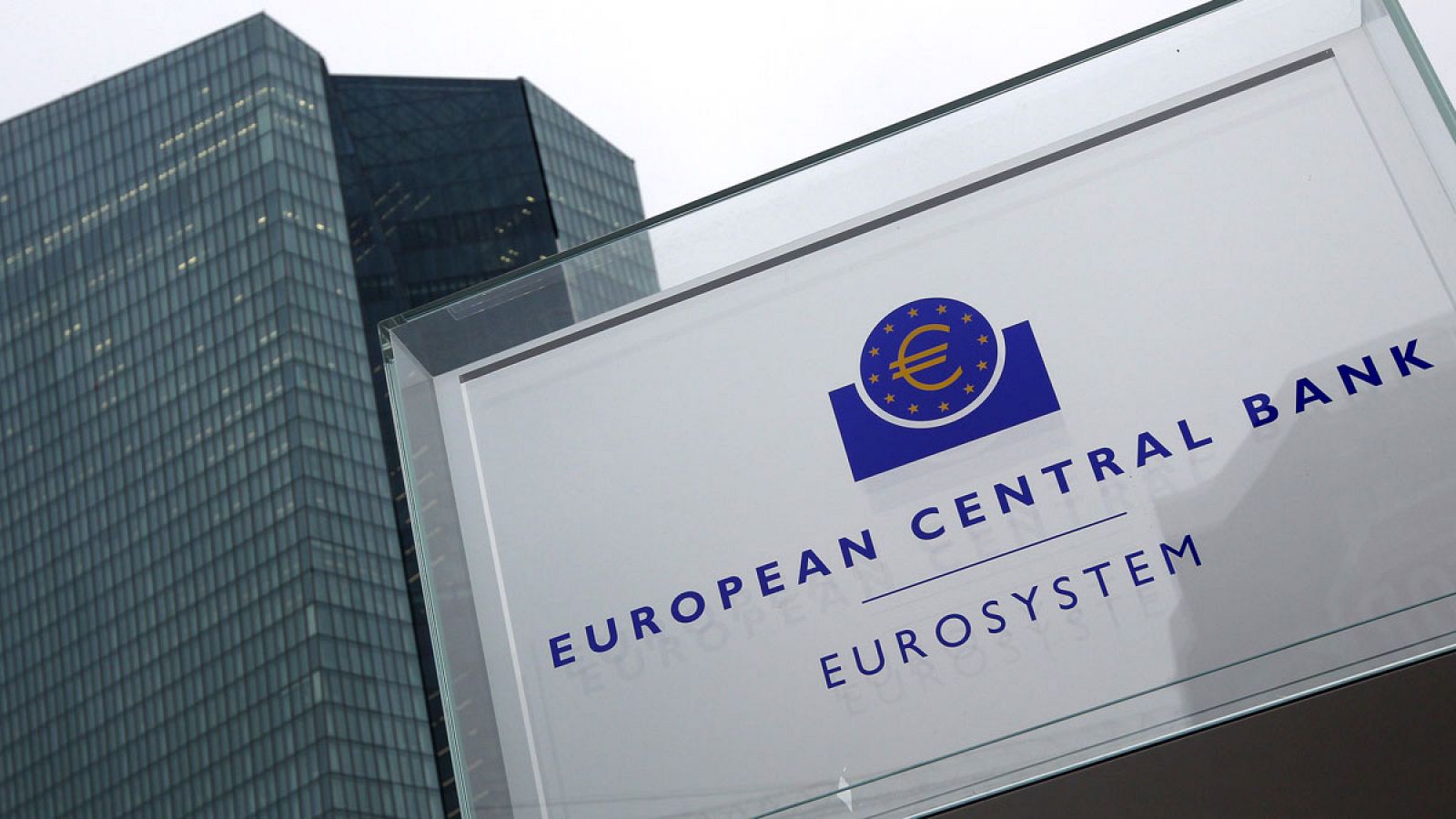 Exterior de la sede el Banco Central Europeo en Fráncfort