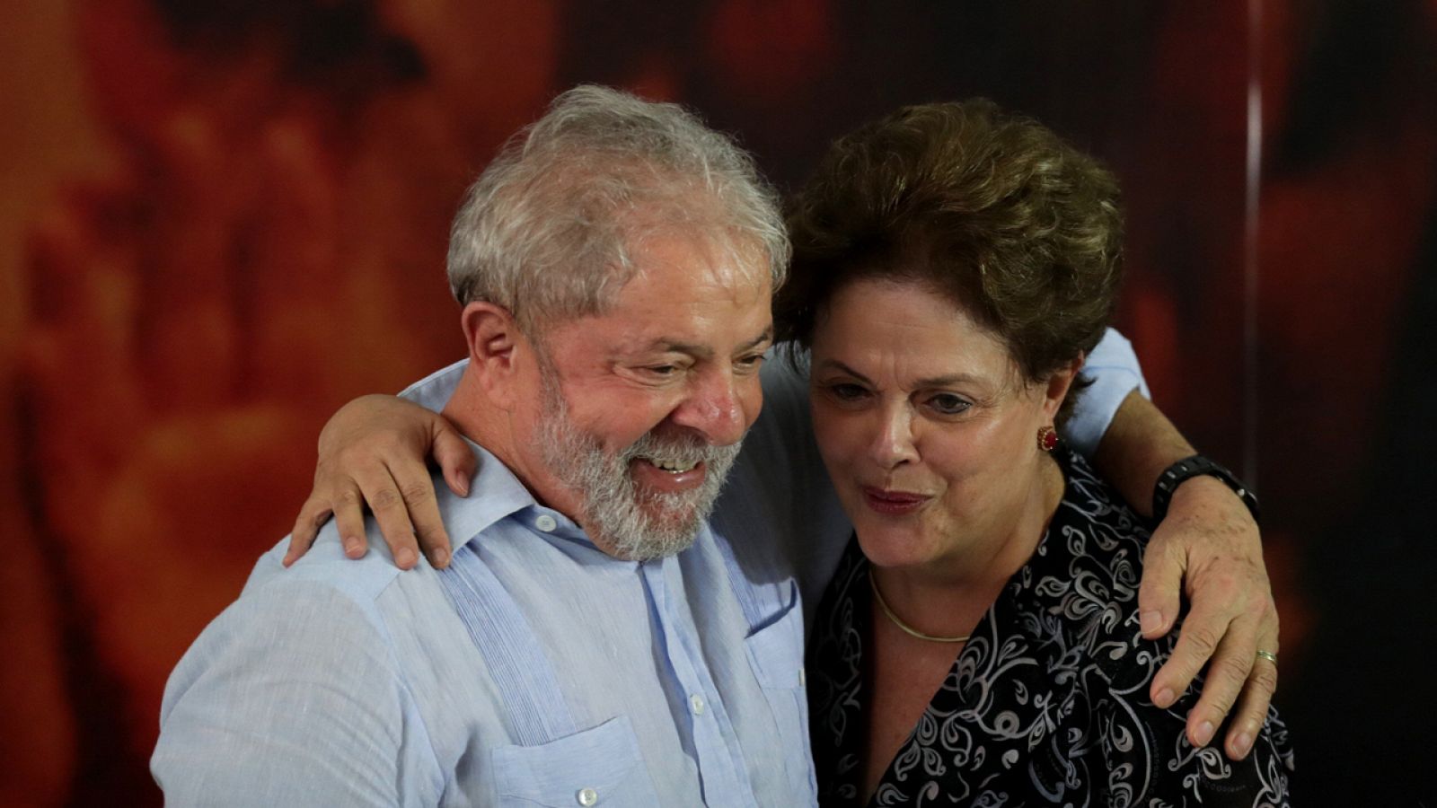 Lula, junto a la expresidenta Dilma Rousseff, destituida en 2016, en un acto del PT