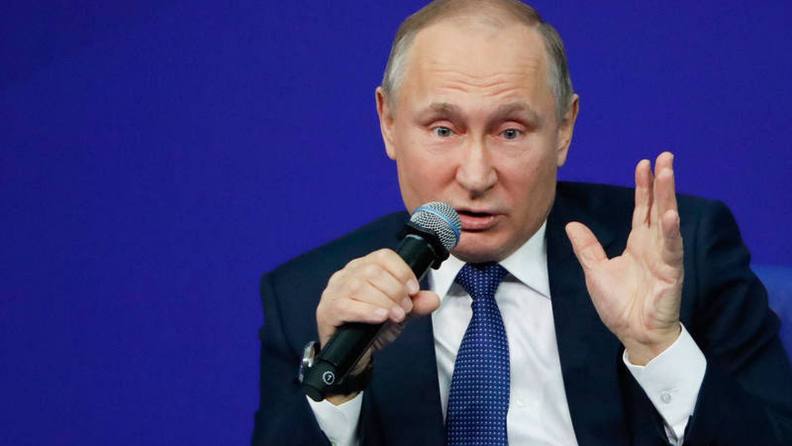 Putin interviene en una reunión con activistas de su campaña electoral