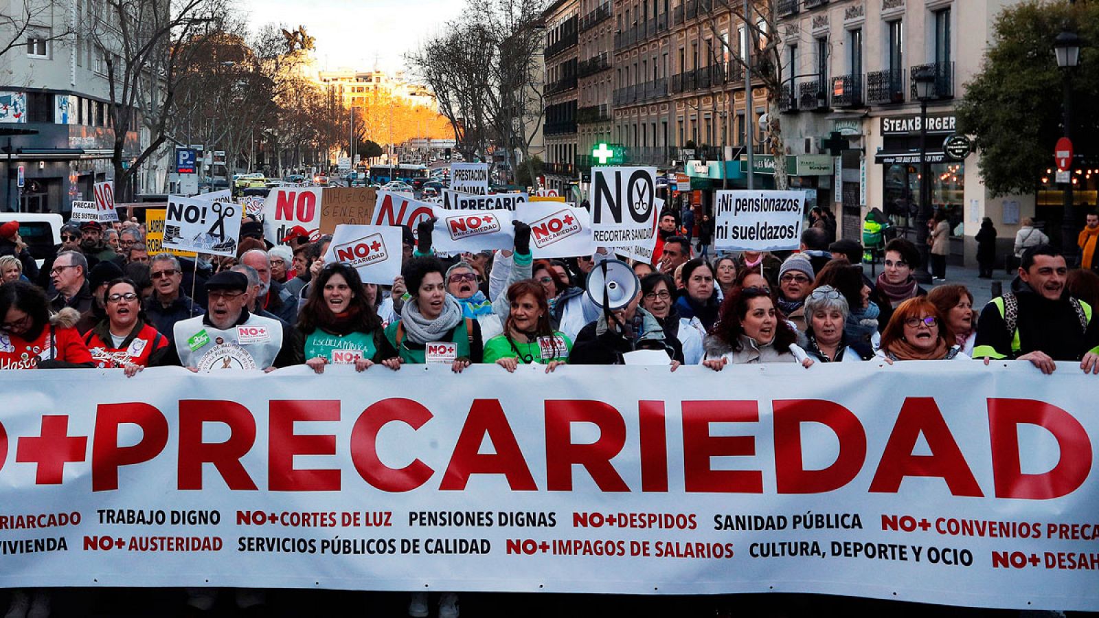 Marcha de NO + PRECARIEDAD en Madrid