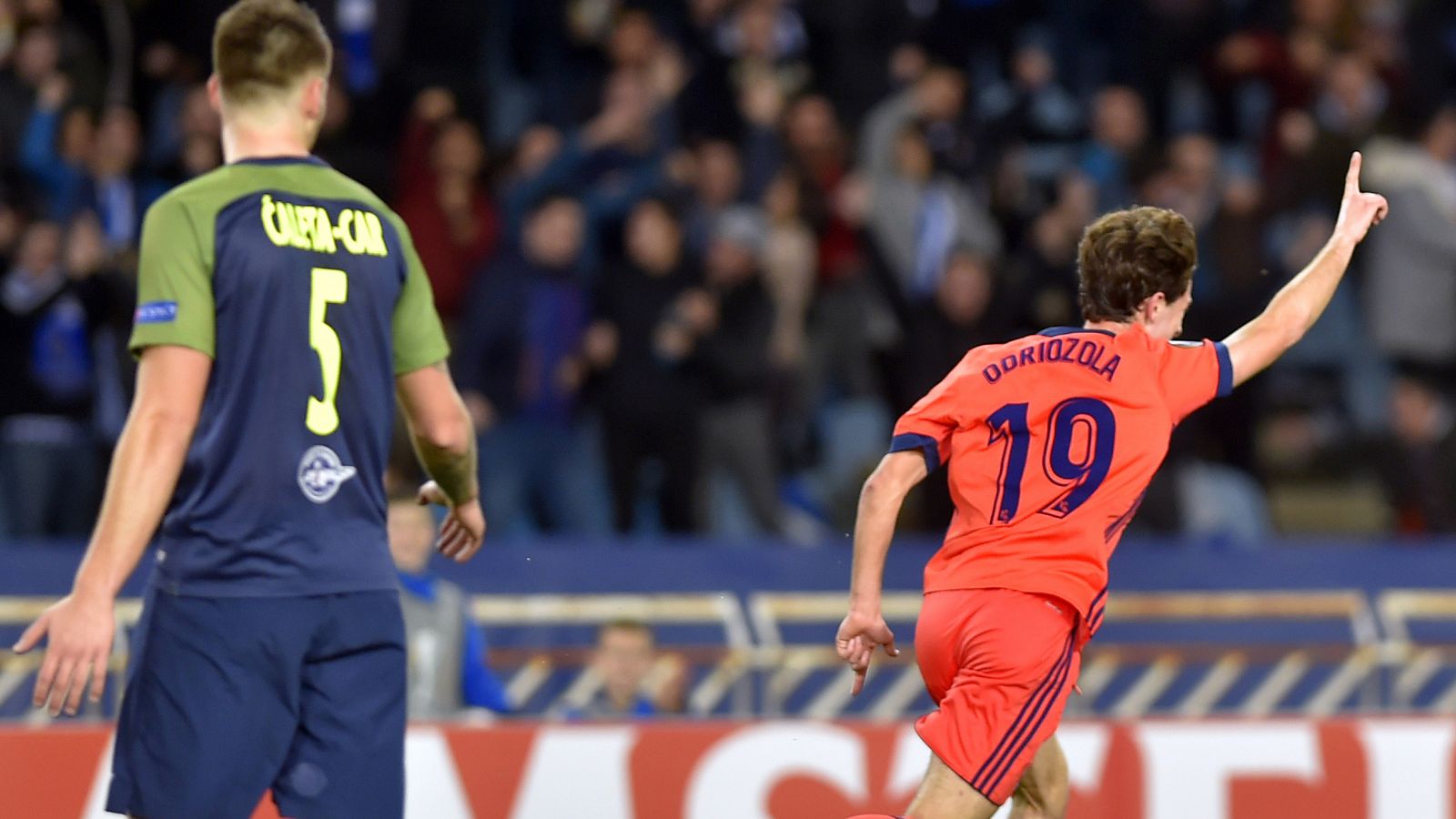 Odriozola celebra su gol ante el Salzburgo.