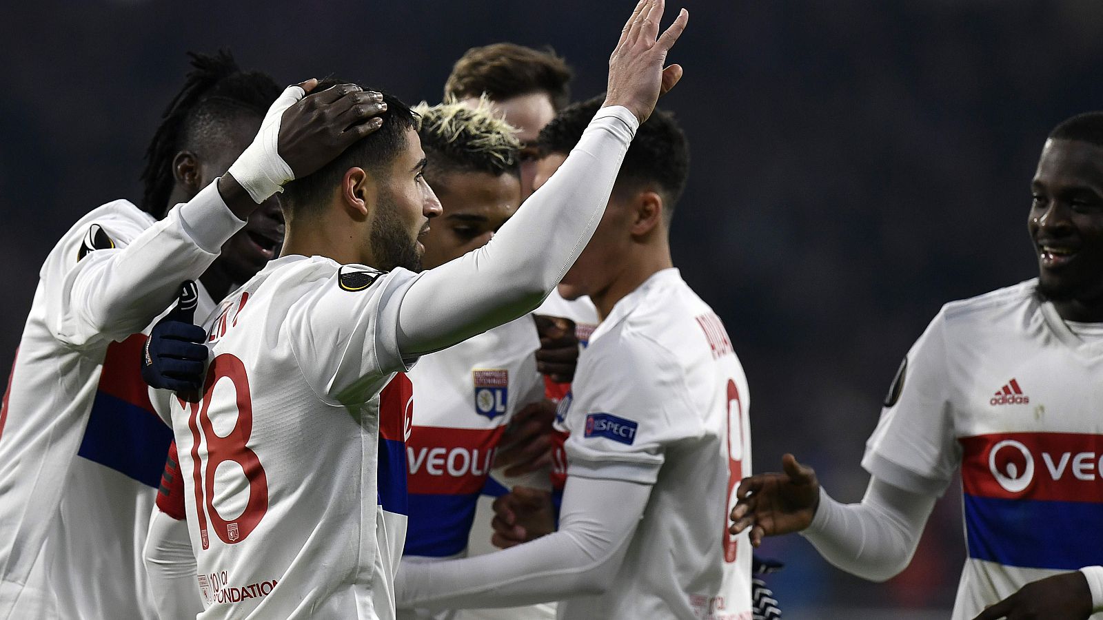 Nabil Fekir celebra su gol para el Lyon ante el Villarreal.