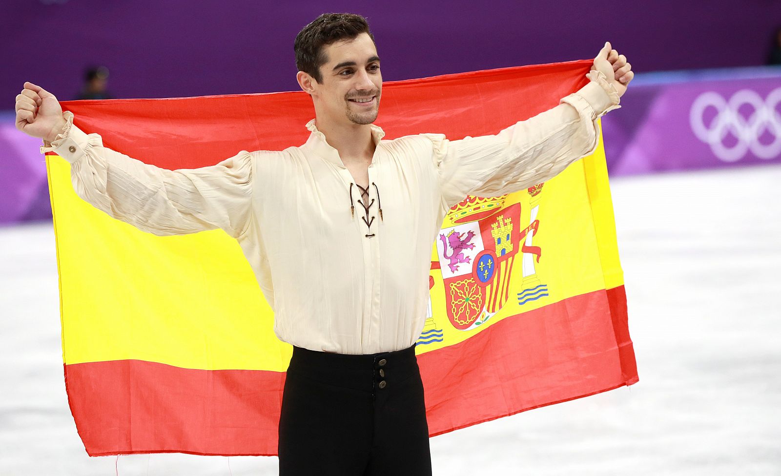 Javier Fernández celebra su bronce en Pyeongchang