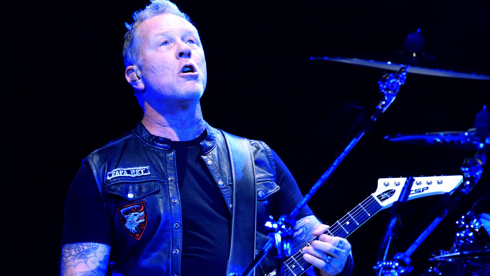 El guitarrista y cantante del grupo Metallica, el norteamericano James Hetfield, durante el concierto.