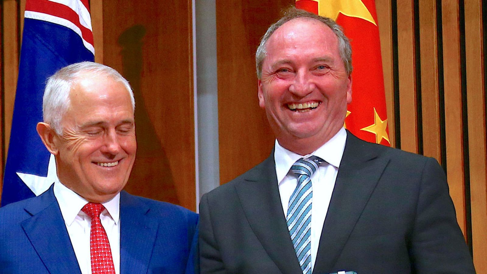 Barnaby Joyce (d) junto al primer ministro australiano, Malcolm Turnbull, en una imagen de marzo de 2017.