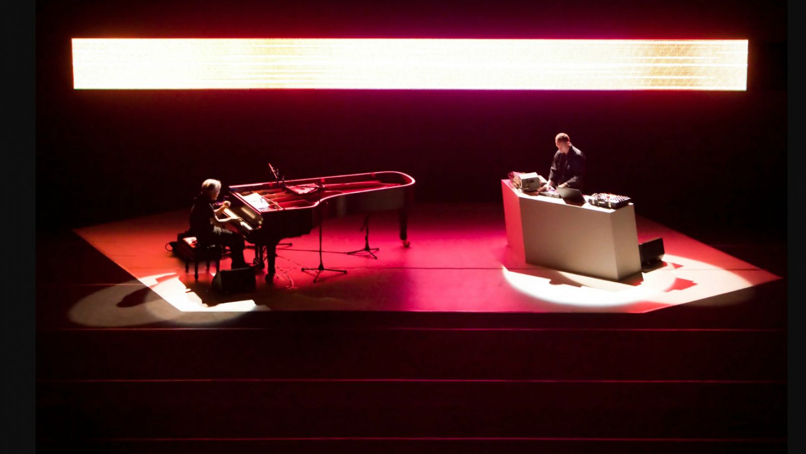 El de Sónar será uno de los tres únicos conciertos mundiales de Alva Noto & Ryuichi Sakamoto