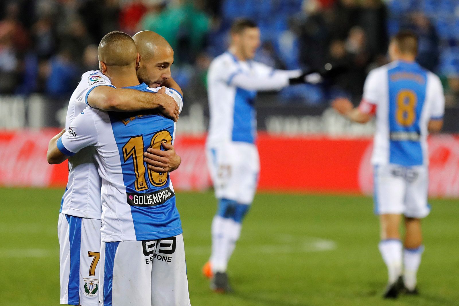 Amrabat (i) celebra su gol